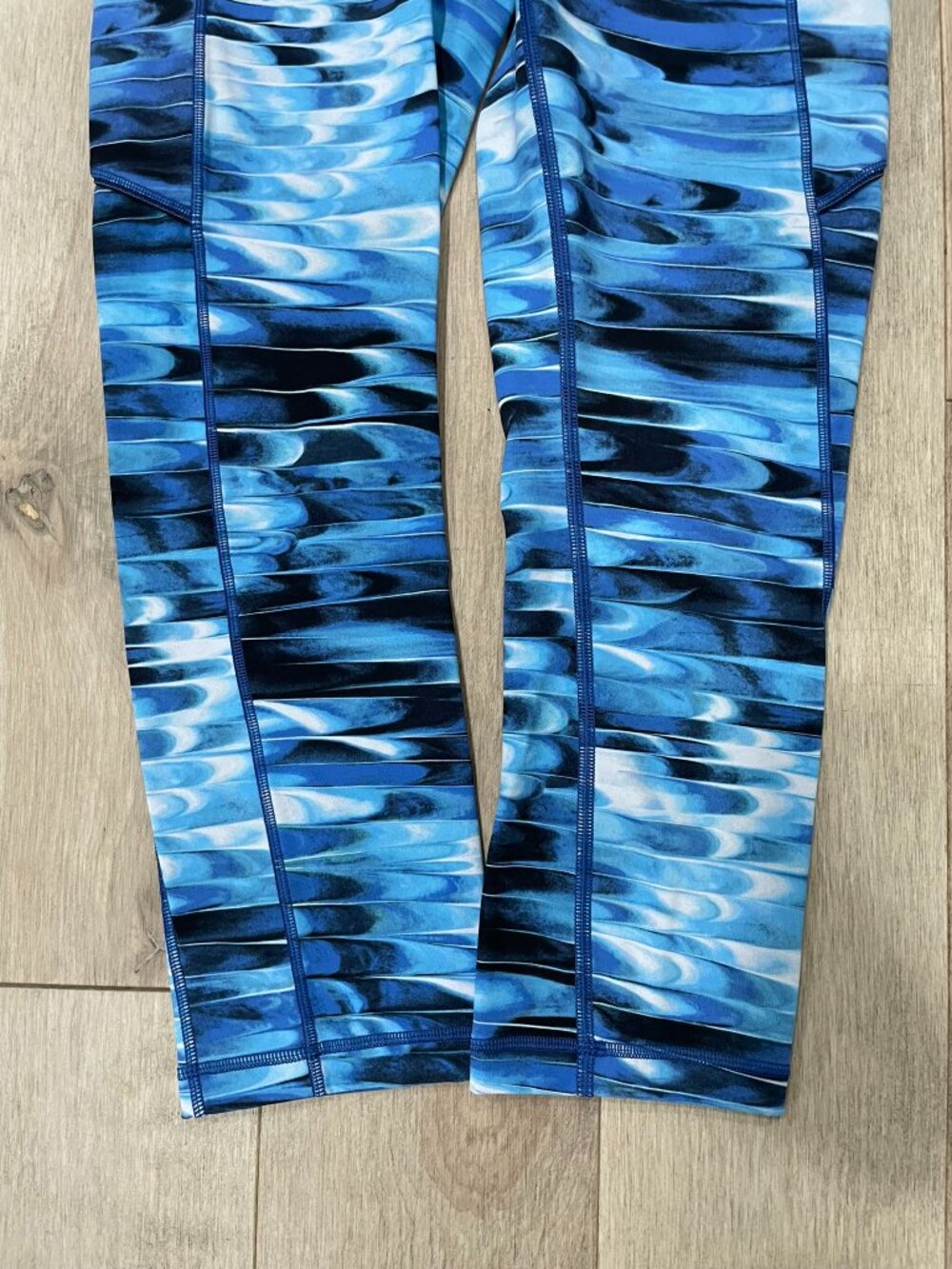 Lululemon Speed Up Crop 21" Tidal Multi Size 4 W6AO8S - Picture 8 of 16